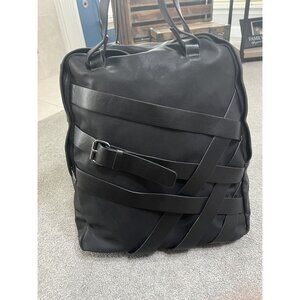 Zara: Like New Criss Cross Bag